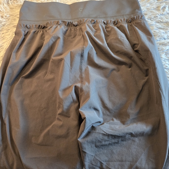 Athleta Pants Size Med - Picture 14 of 16